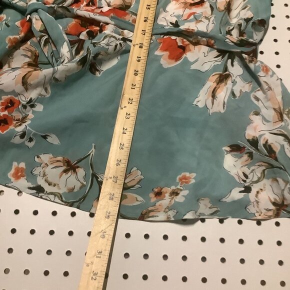 Shein Curve Women’s Floral Wrap V-Neck Short Sleeves Shirt Blouse Size 3XL - Picture 13 of 16